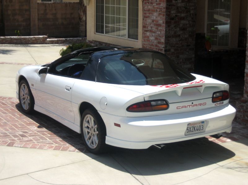 2000ssz28whitewithreddecals/10.JPG