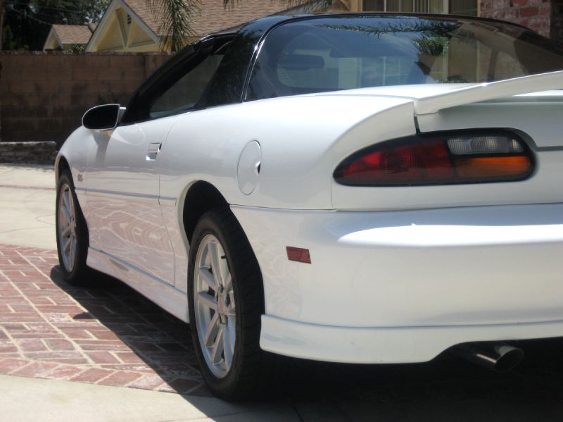 2000ssz28whitewithreddecals/10.JPG