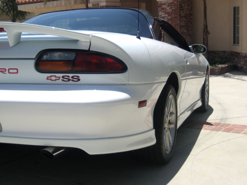 2000ssz28whitewithreddecals/20.JPG